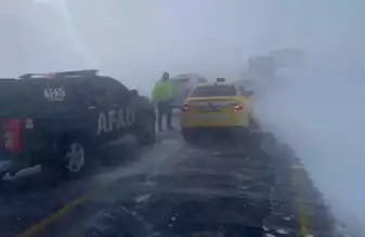 Ardahan-Şavşat Yolu Tipi ve Karla Kapandı
