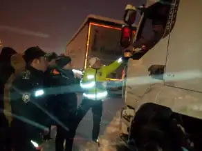 Ardahan'da Mahsur Kalan Sürücülere Destek!
