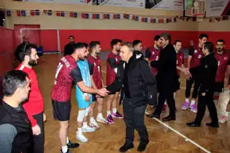 Voleybol Takımı Play-Off'a Yaklaşıyor!
