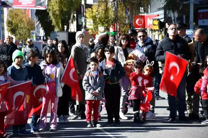 Doğu Anadolu'da Cumhuriyet Bayramı Kutlamaları