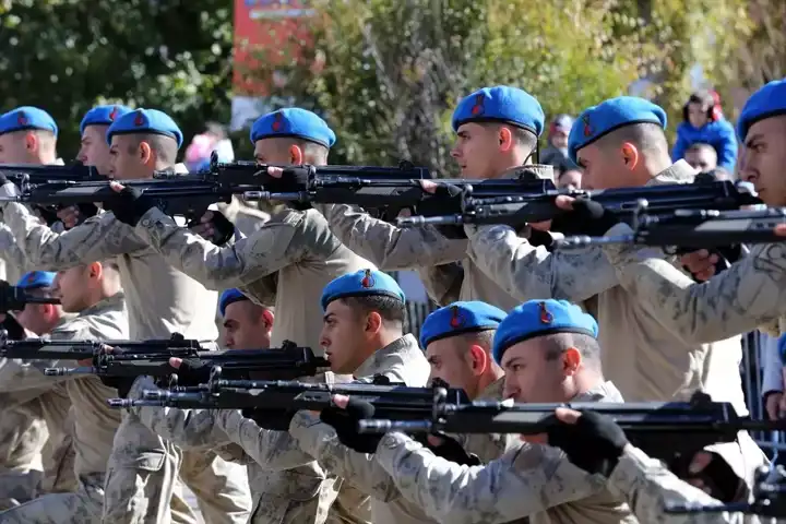 Doğu Anadolu'da Cumhuriyet Coşkusu