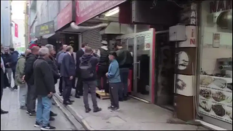 Iğdır Esnafı CHP'li Vekille Buluştu